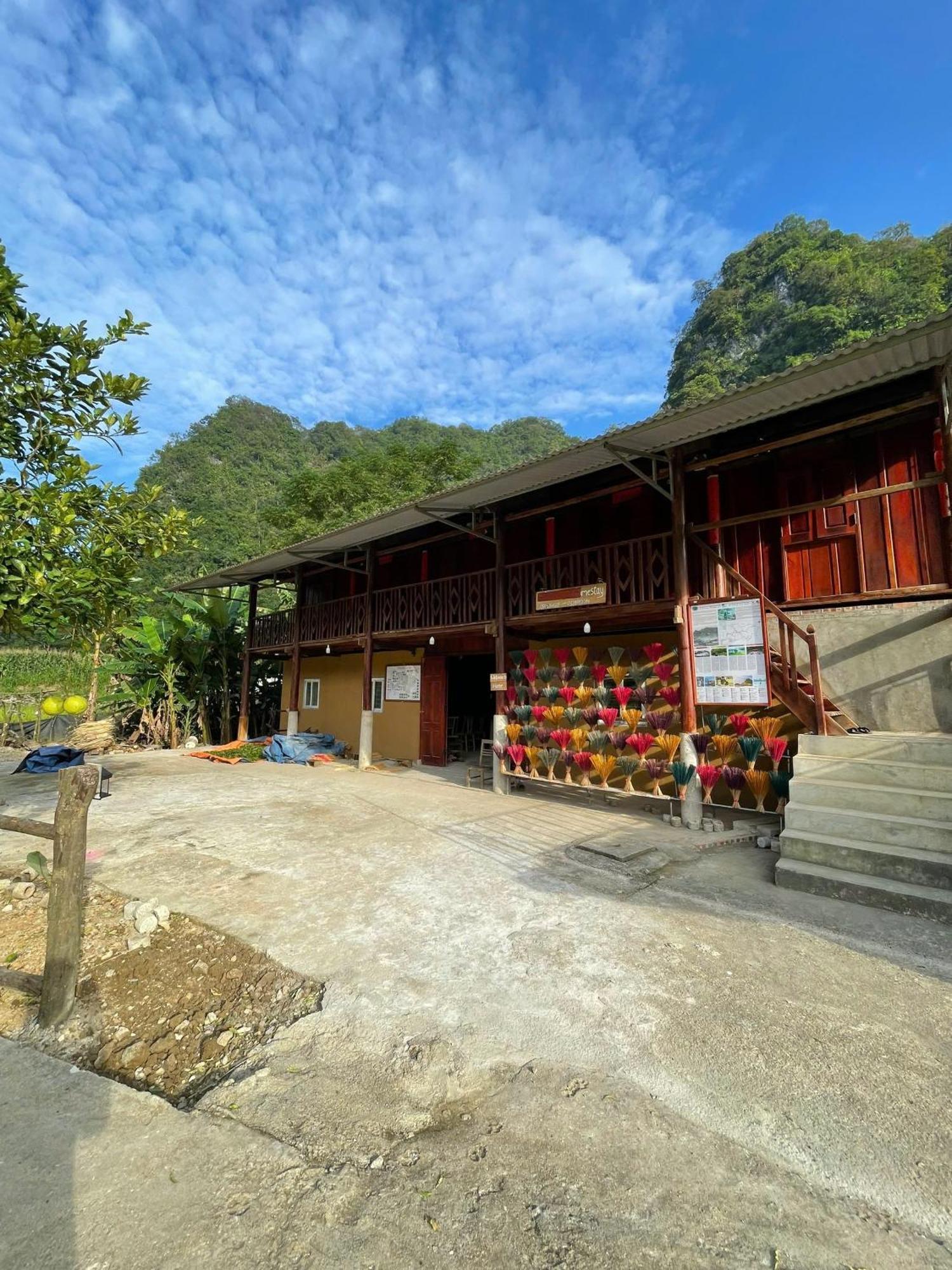 Nung An Homestay Quang Uyen Exterior foto