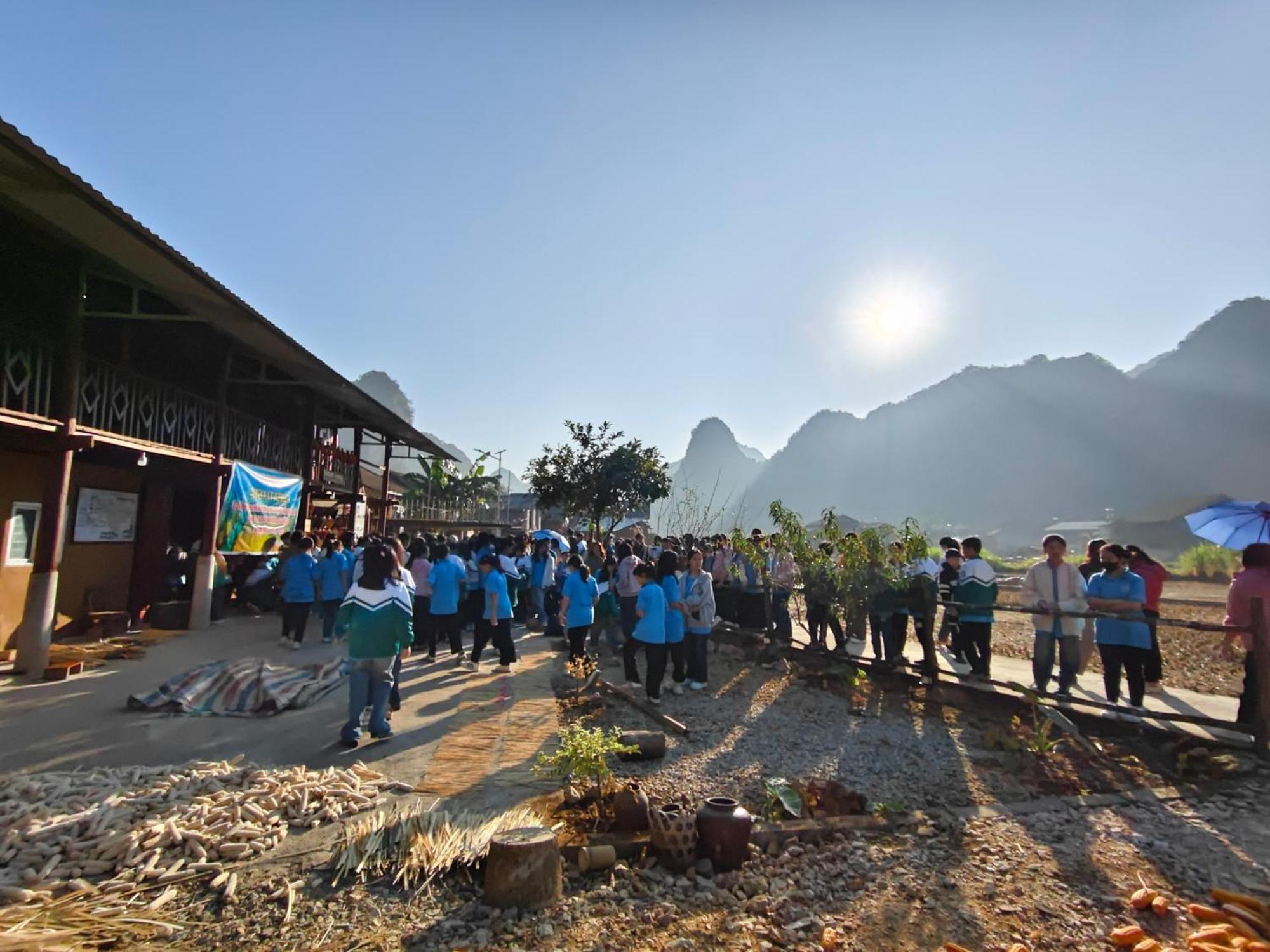 Nung An Homestay Quang Uyen Exterior foto